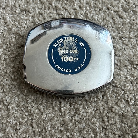 Vintage 100 ft tape measure. Klein Tools. - Picture 2 of 5